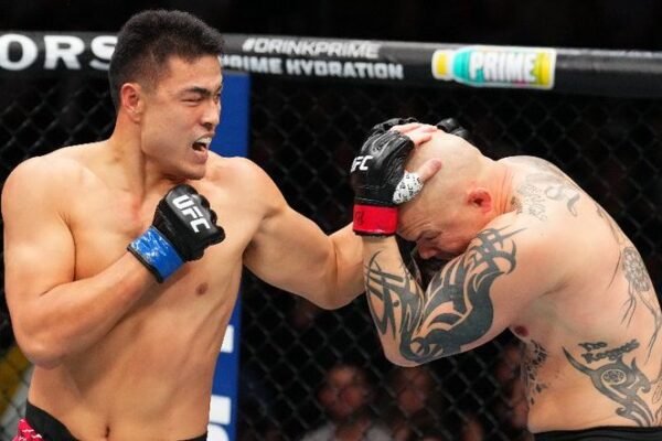 Fim de era no UFC: Anthony Smith se aposenta após nocaute sofrido para chinês Zhang Mingyang